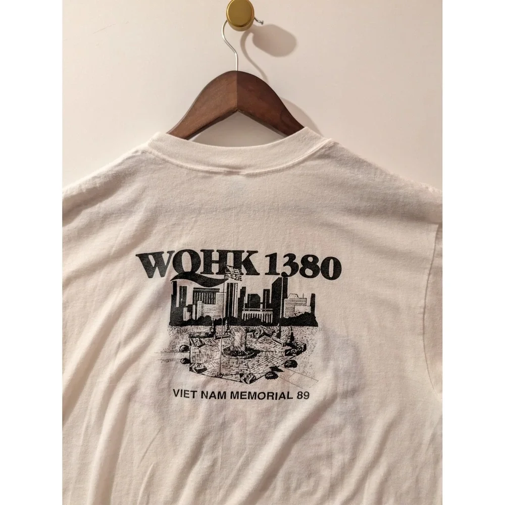 Ched T-Shirt Mens XL White Excellent 1989 WQHK Vietnam Memorial Vintage 80s USA